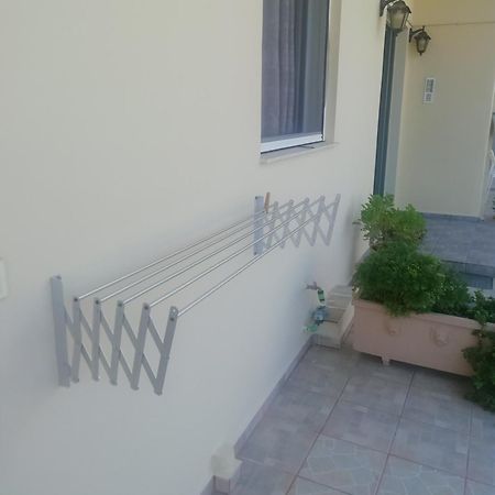 Maria's Apartement Poros  Bagian luar foto