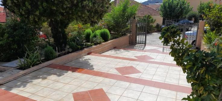 Maria's Apartement Poros  Bagian luar foto
