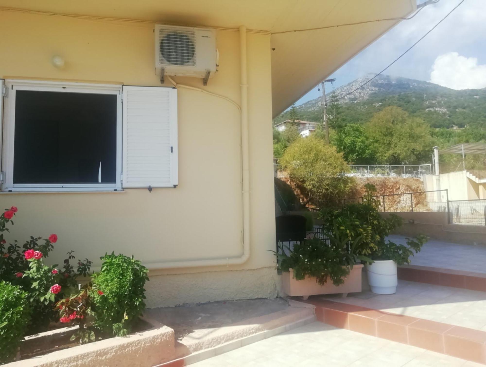 Maria's Apartement Poros  Bagian luar foto